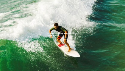 ng体育官网：亚冠生死战今晚20点15引爆，海港对阵柔佛，三大王牌或缺席，输球即出局